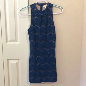 Lace detail blue formal dress size M